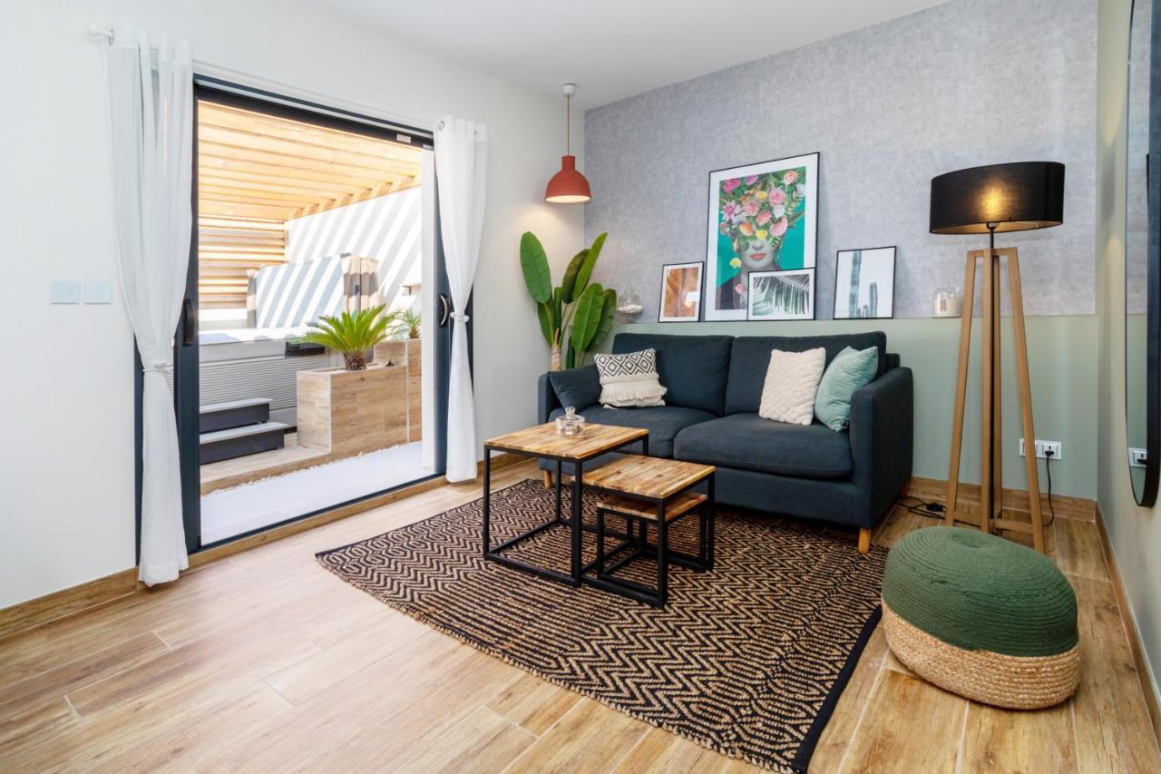 L'entre deux-suite romantique - jacuzzi privatif - 1 petit déjeuner pour 2 OFFERT Le Somail Exterior foto
