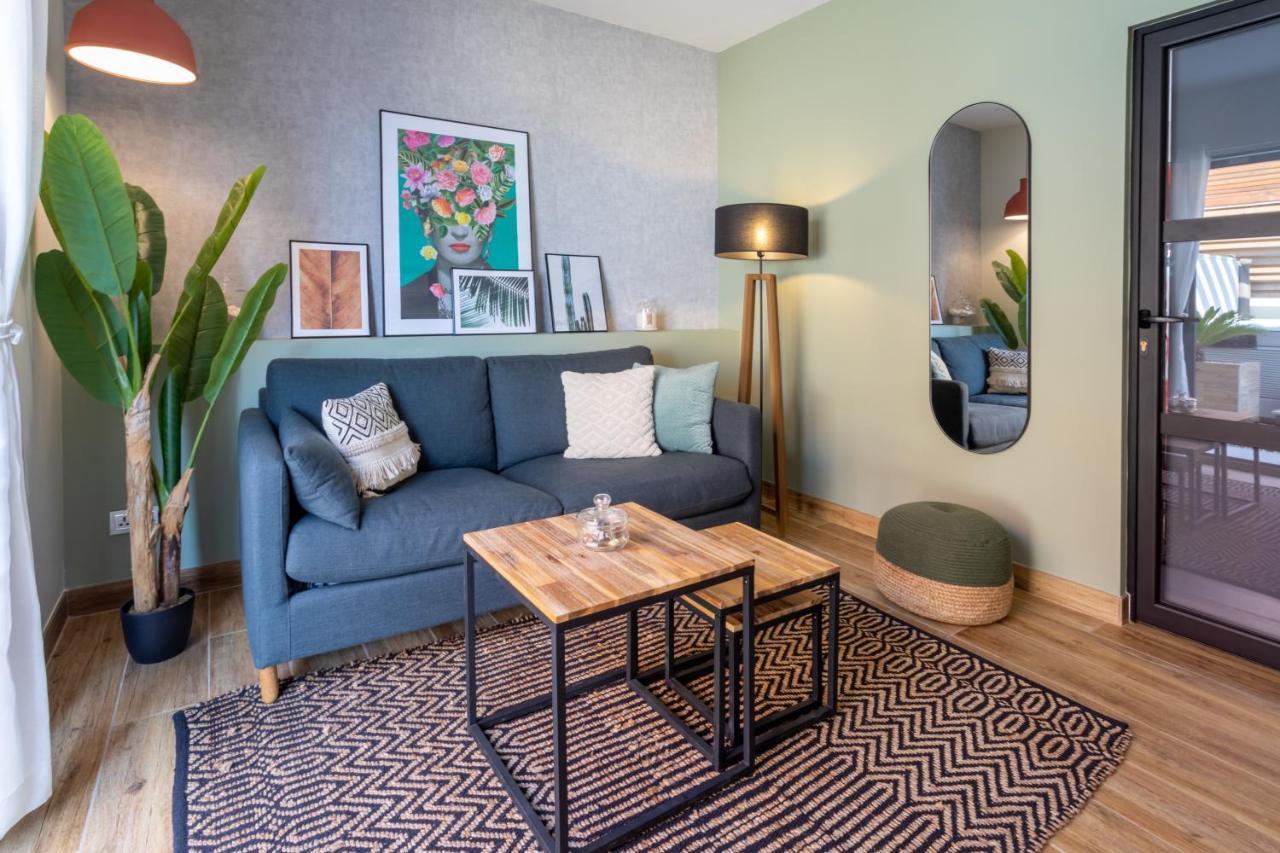L'entre deux-suite romantique - jacuzzi privatif - 1 petit déjeuner pour 2 OFFERT Le Somail Exterior foto