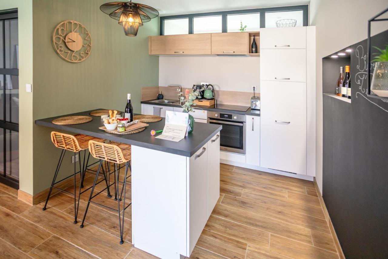 L'entre deux-suite romantique - jacuzzi privatif - 1 petit déjeuner pour 2 OFFERT Le Somail Exterior foto